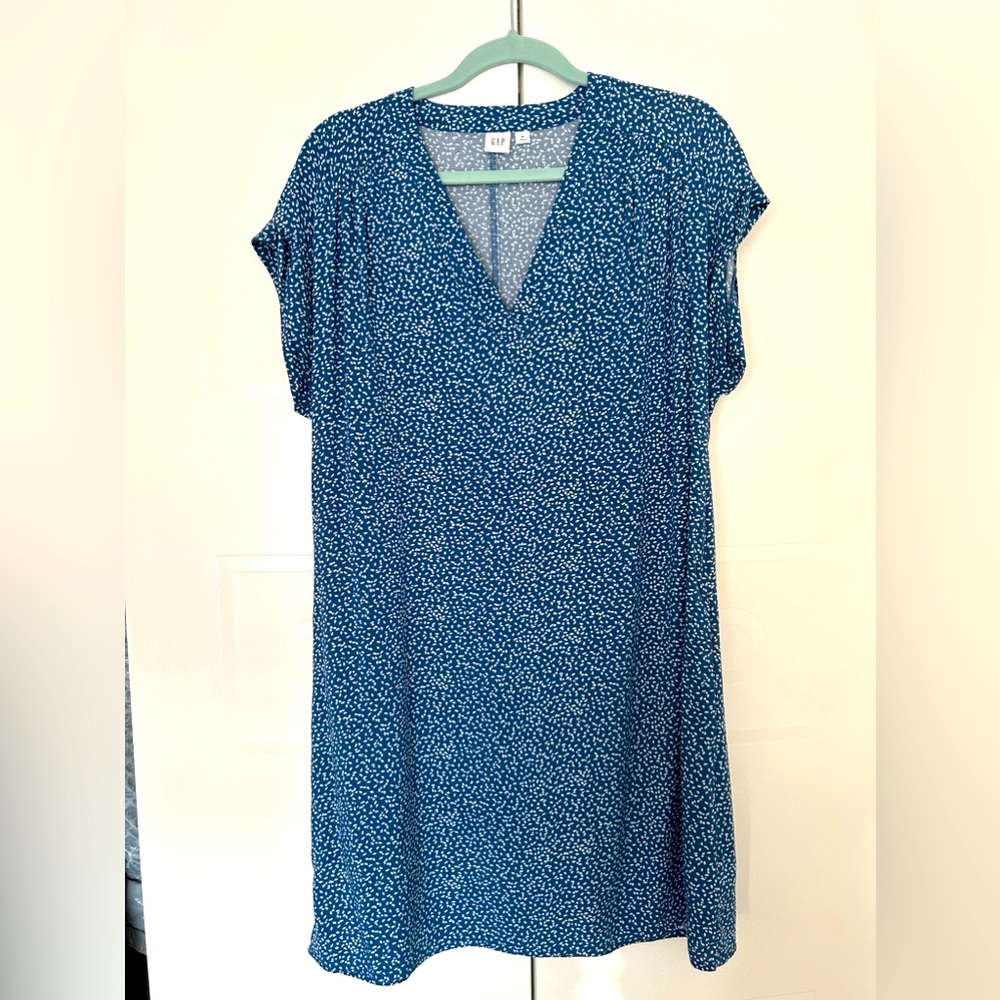 GAP Shift Dress M